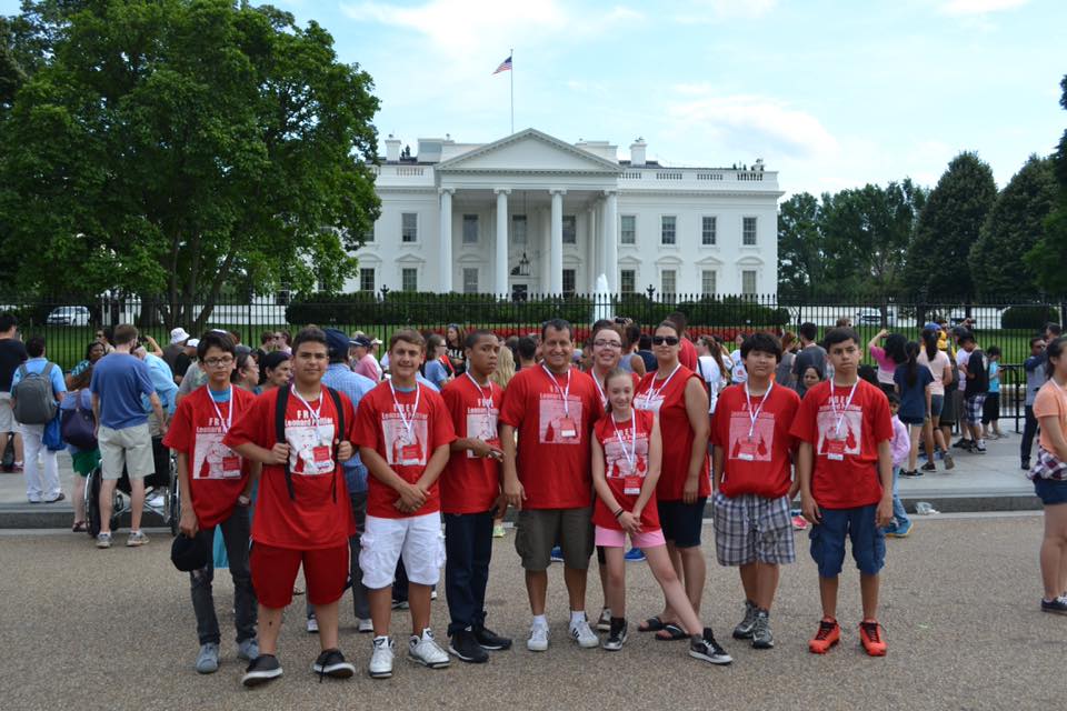 White House: Students representfor Leonard Peltier